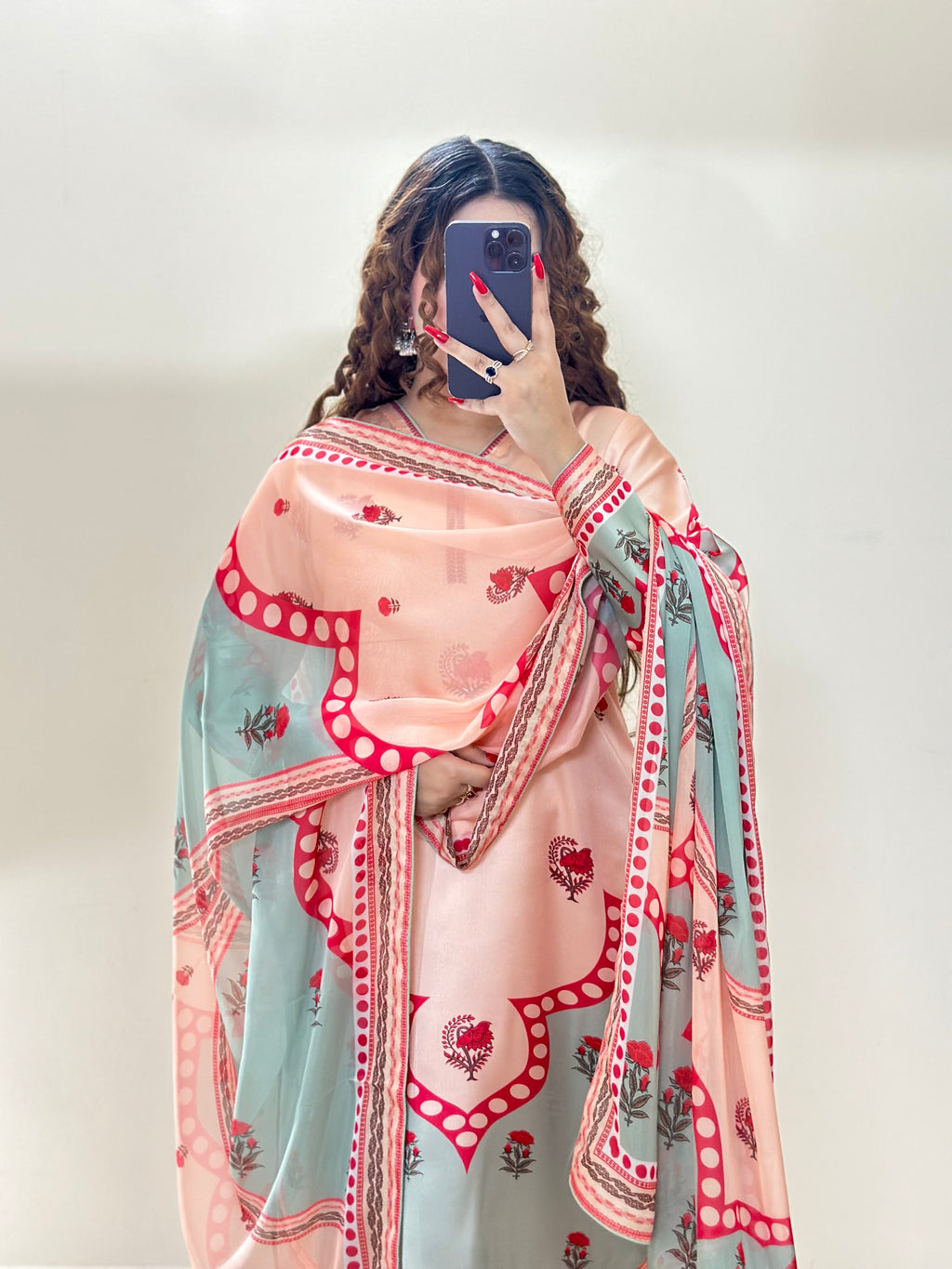 SBS digital printed silk 3-piece suit, image 5 of 9
