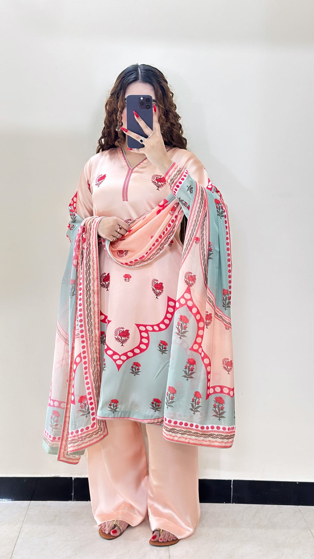 SBS digital printed silk 3-piece suit, image 7 of 9